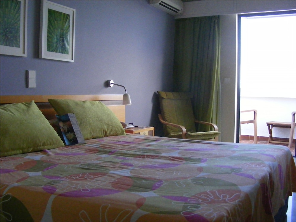 Rocamar Exclusive Hotel Spa Adults Only — Hotel rooms in Albufeira, Faro