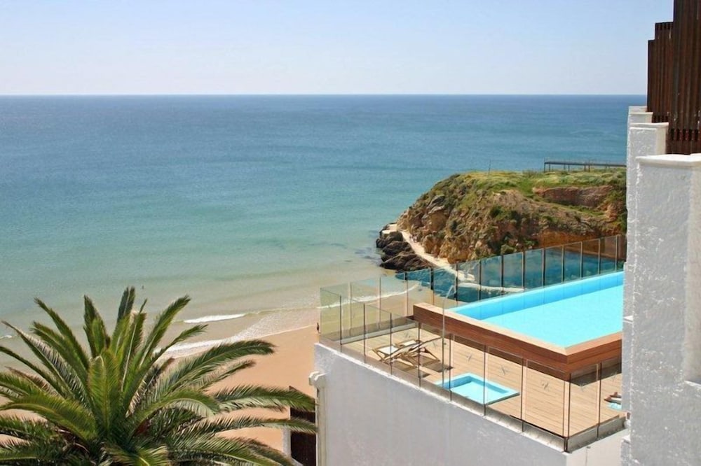 Rocamar Exclusive Hotel Spa Adults Only — Swimming pool in Albufeira, Faro
