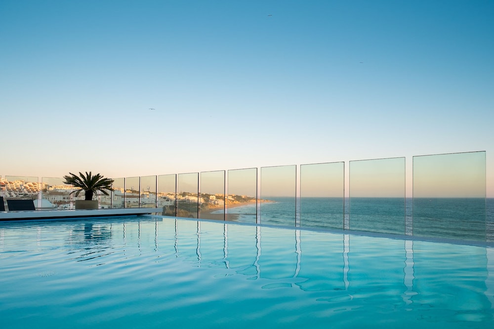 Rocamar Exclusive Hotel Spa Adults Only — Swimming pool in Albufeira, Faro