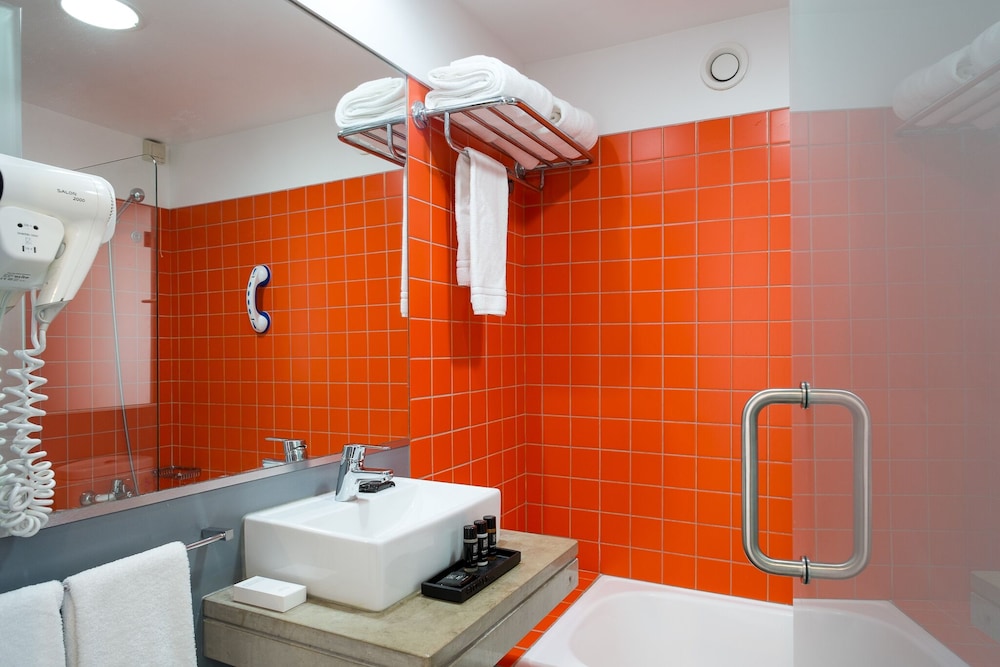 Rocamar Exclusive Hotel Spa Adults Only — Hotel rooms in Albufeira, Faro