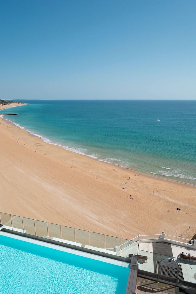 Rocamar Exclusive Hotel Spa Adults Only — Beach in Albufeira, Faro