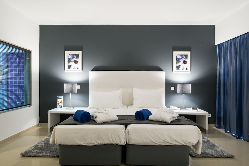 Rocamar Exclusive Hotel Spa Adults Only — Hotel rooms in Albufeira, Faro
