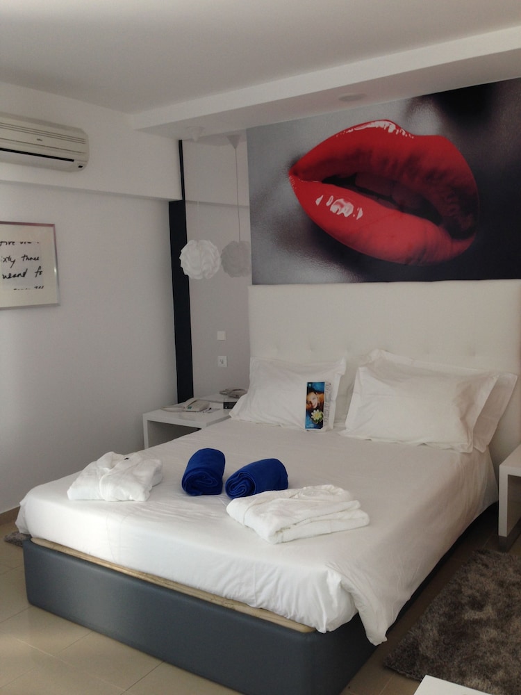 Rocamar Exclusive Hotel Spa Adults Only — Hotel rooms in Albufeira, Faro
