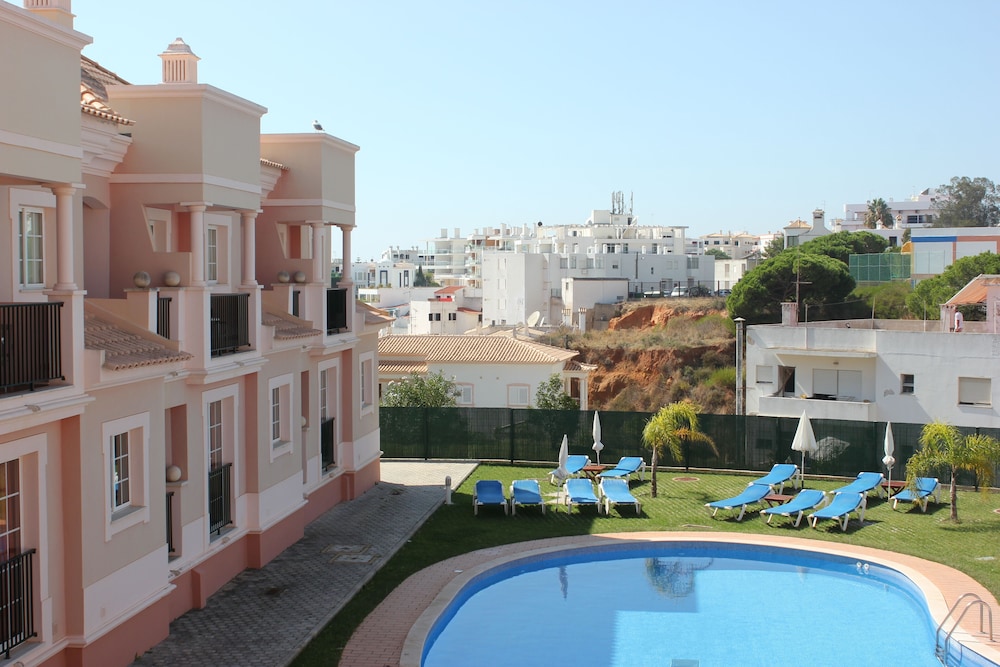 Rocamar Exclusive Hotel Spa Adults Only — Swimming pool in Albufeira, Faro