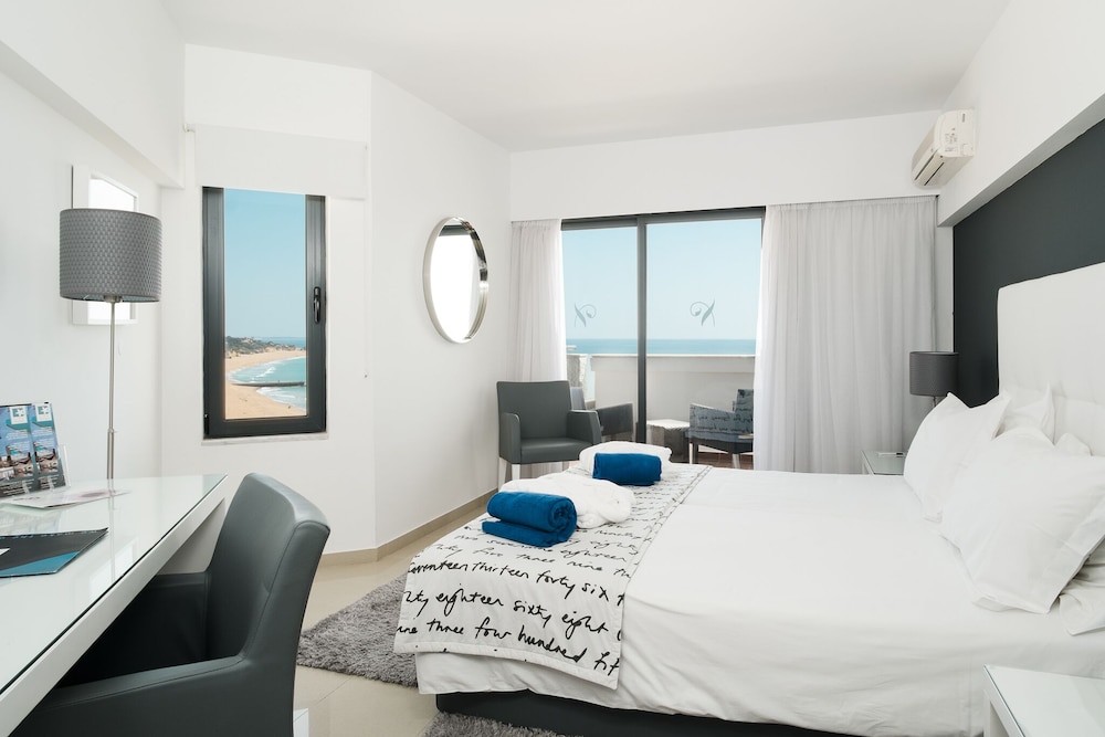 Rocamar Exclusive Hotel Spa Adults Only — Hotel rooms in Albufeira, Faro