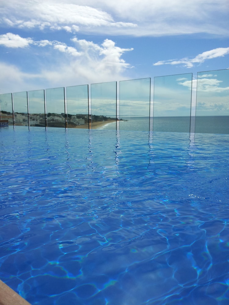 Rocamar Exclusive Hotel Spa Adults Only — Swimming pool in Albufeira, Faro