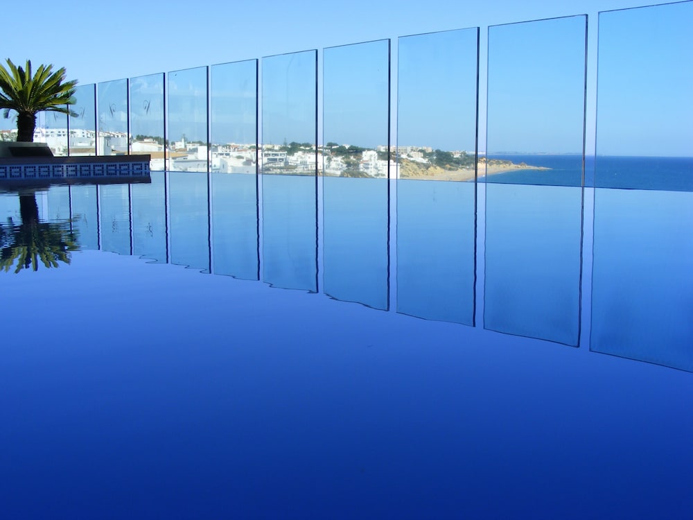 Rocamar Exclusive Hotel Spa Adults Only — Swimming pool in Albufeira, Faro