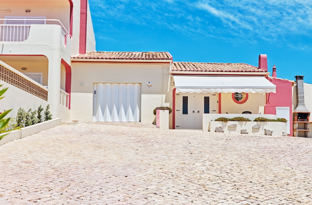 Parque Monte Verde — Hotel building in Albufeira, Faro