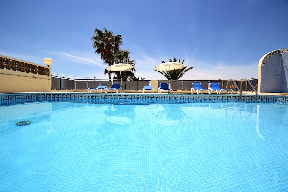 Parque Monte Verde — Swimming pool in Albufeira, Faro