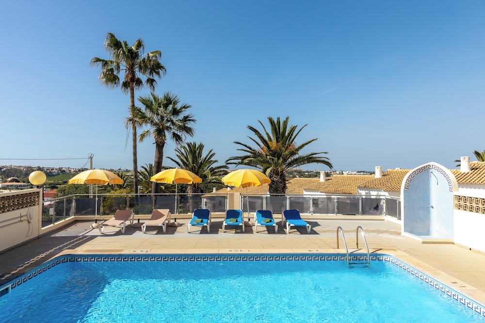 Parque Monte Verde — Swimming pool in Albufeira, Faro