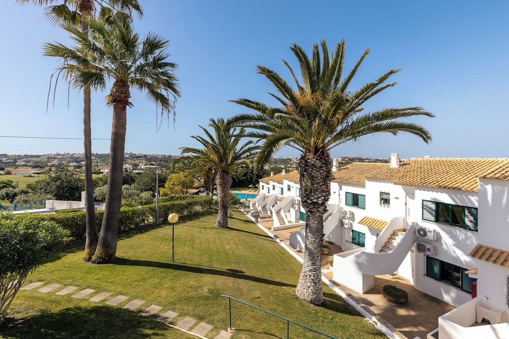 Parque Monte Verde — Hotel building in Albufeira, Faro