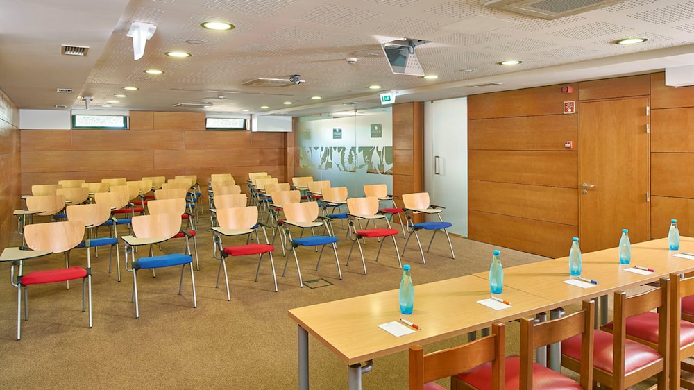 Oceanus Aparthotel — Restaurant & bars in Albufeira, Faro