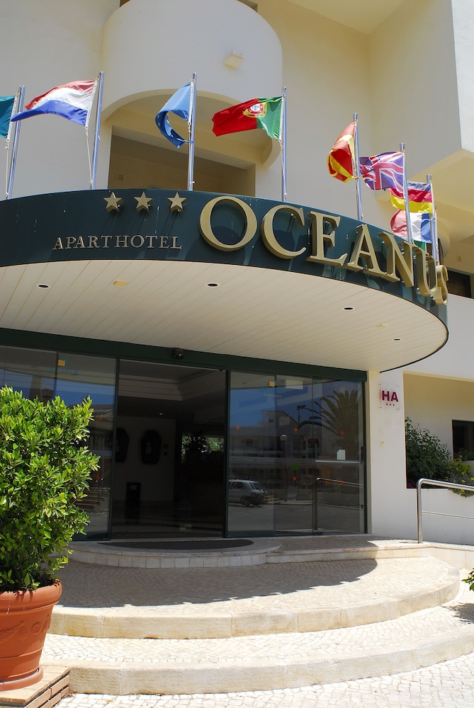 Oceanus Aparthotel — Hotel building in Albufeira, Faro