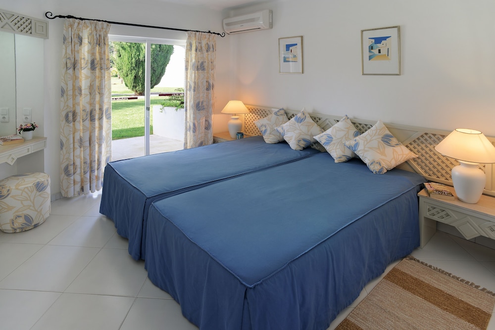 Clube Albufeira Garden Village — Hotel rooms in Albufeira, Faro