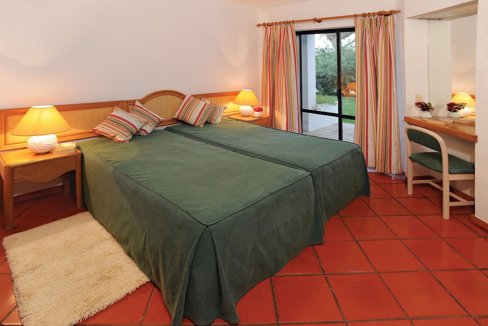 Clube Albufeira Garden Village — Hotel rooms in Albufeira, Faro