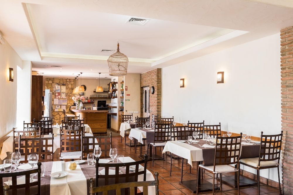 Clube Albufeira Garden Village — Restaurant & bars in Albufeira, Faro