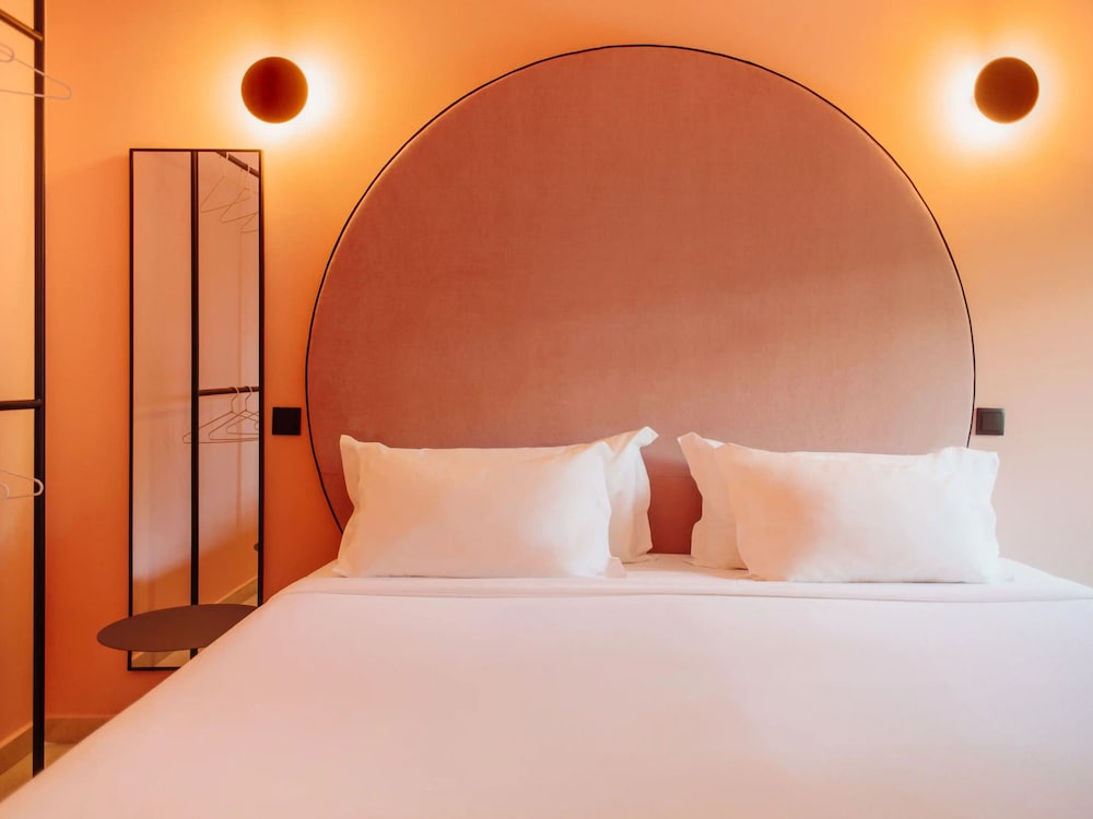 Topazio Vibe Beach Hotel & Apartments - Adults Friendly — Hotel rooms in Albufeira, Faro