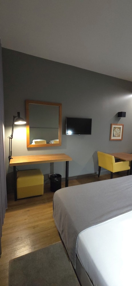 Paraíso - Touristic Apartments — Hotel rooms in Funchal, Madeira