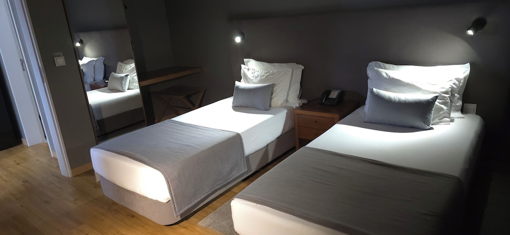Paraíso - Touristic Apartments — Hotel rooms in Funchal, Madeira