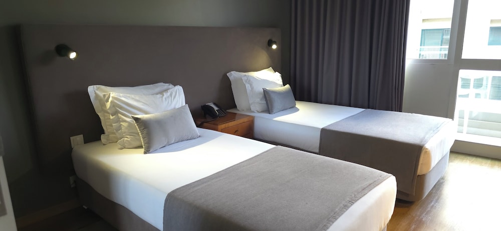 Paraíso - Touristic Apartments — Hotel rooms in Funchal, Madeira