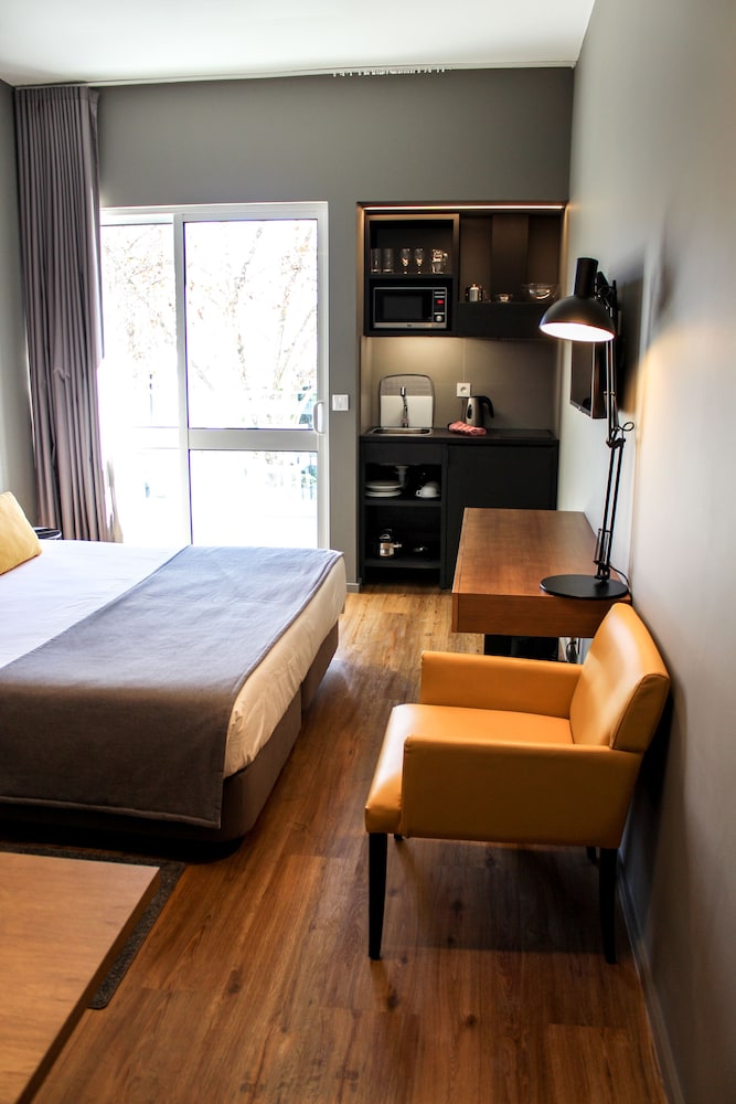 Paraíso - Touristic Apartments — Hotel rooms in Funchal, Madeira