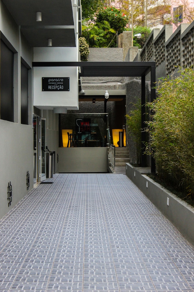 Paraíso - Touristic Apartments — Hotel building in Funchal, Madeira