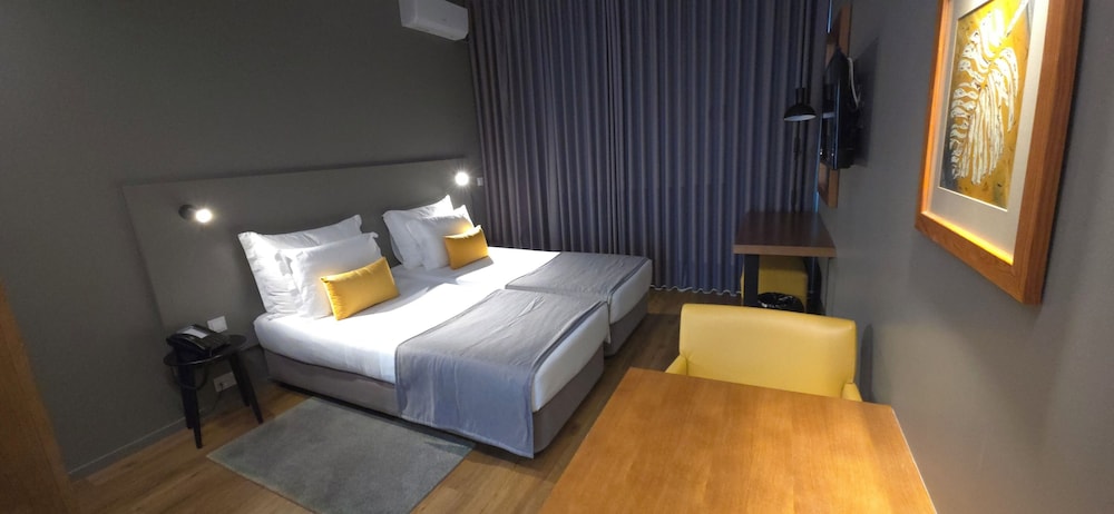 Paraíso - Touristic Apartments — Hotel rooms in Funchal, Madeira