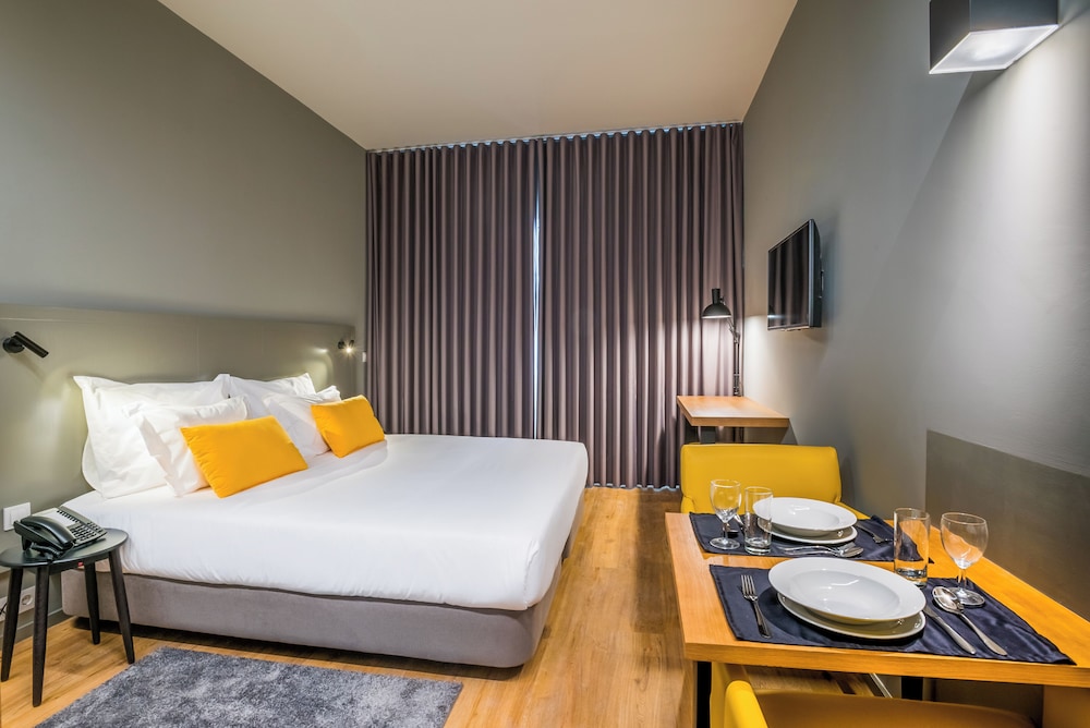 Paraíso - Touristic Apartments — Hotel rooms in Funchal, Madeira
