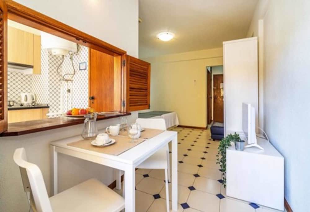 Rio Apartments — Hotel rooms in Vilamoura, Faro