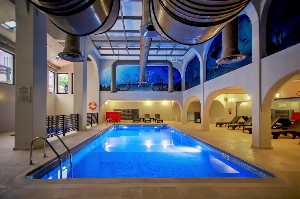 Turial Old Town Ocean View — Swimming pool in Albufeira, Faro