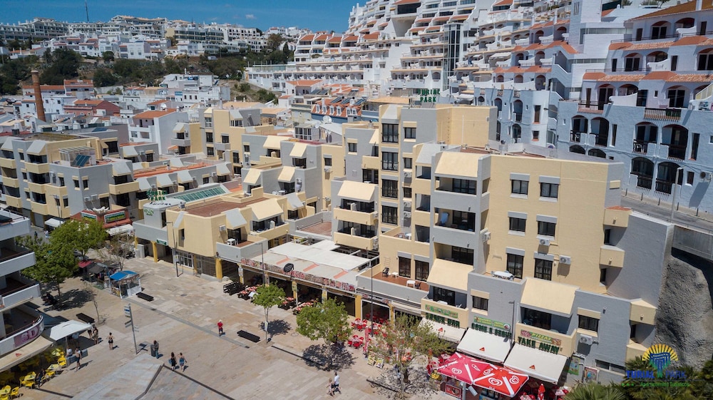 Turial Old Town Ocean View — Hotel building in Albufeira, Faro