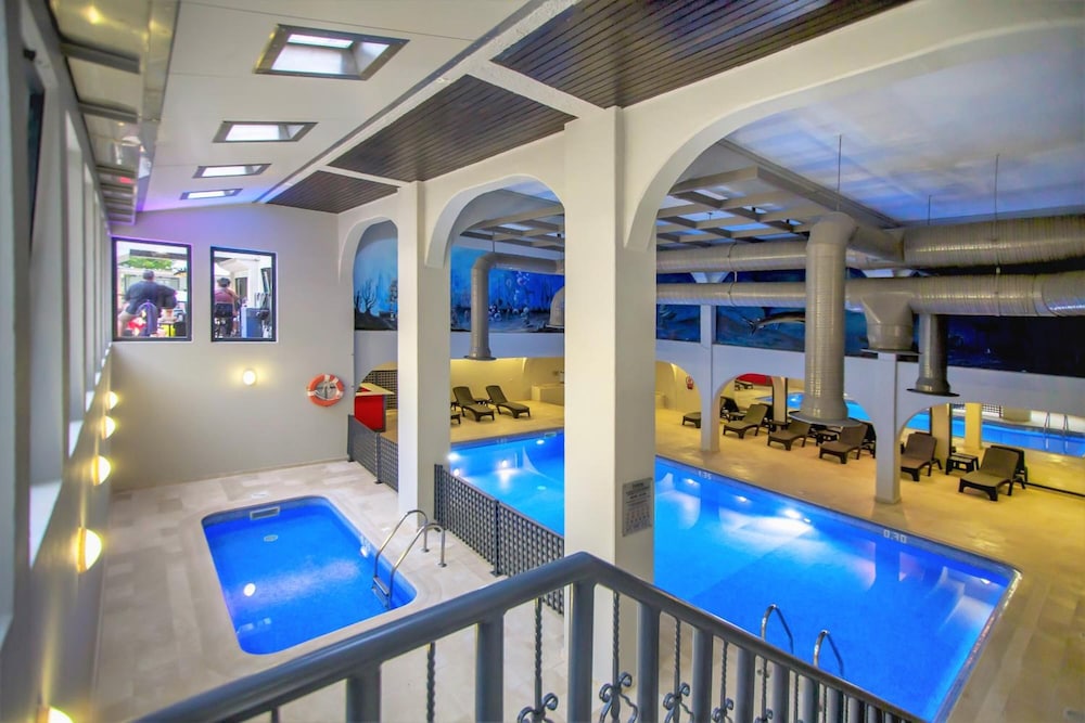 Turial Old Town Ocean View — Swimming pool in Albufeira, Faro