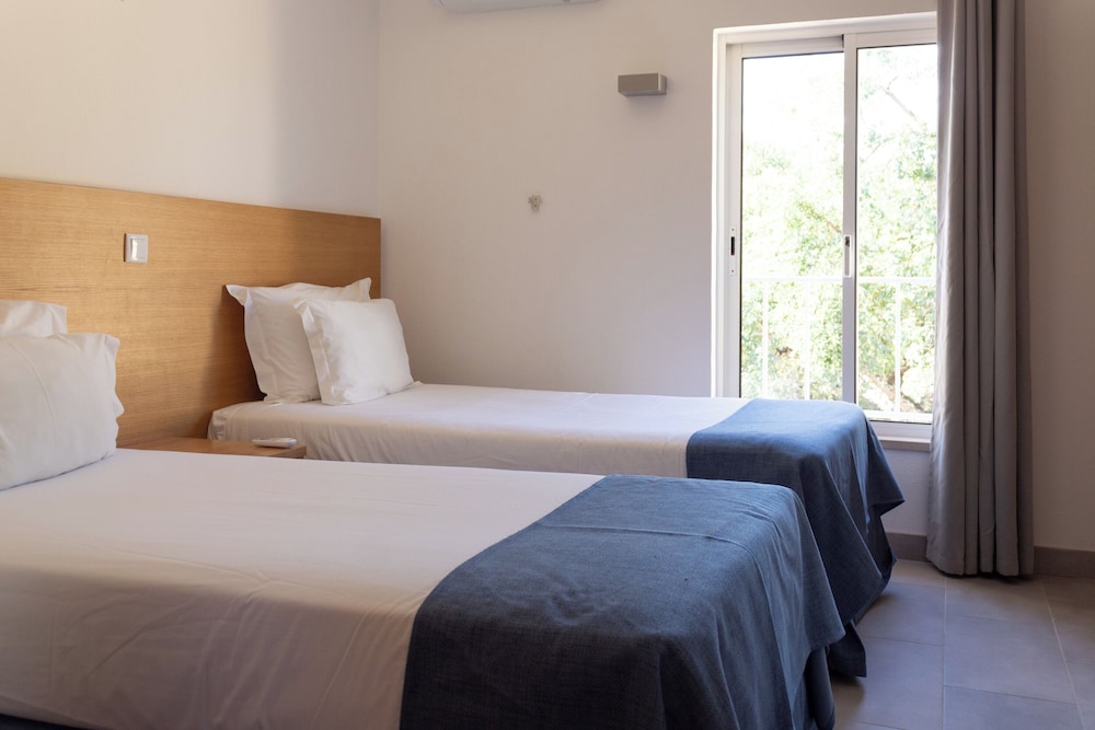 Browns Sports Resort — Hotel rooms in Vilamoura, Faro