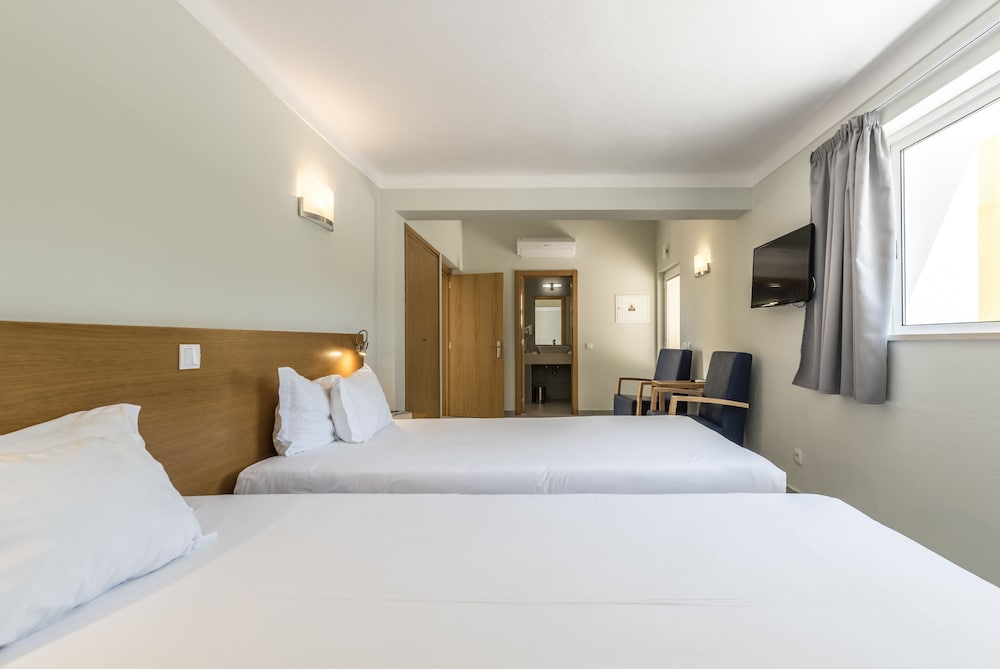 Browns Sports Resort — Hotel rooms in Vilamoura, Faro