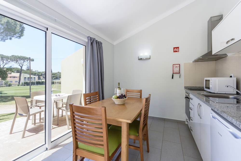 Browns Sports Resort — Hotel rooms in Vilamoura, Faro