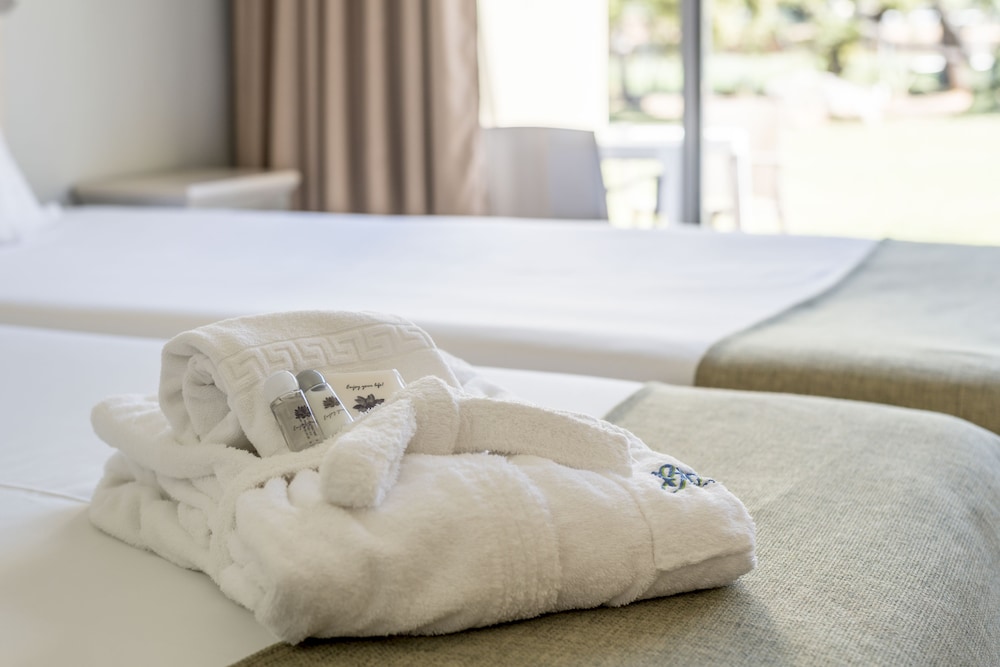 Browns Sports Resort — Hotel rooms in Vilamoura, Faro