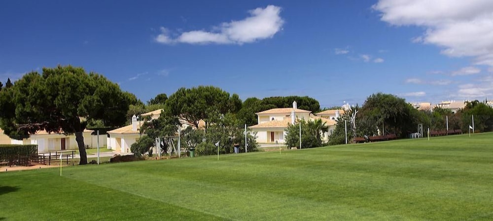 Browns Sports Resort — Sports & recreation in Vilamoura, Faro