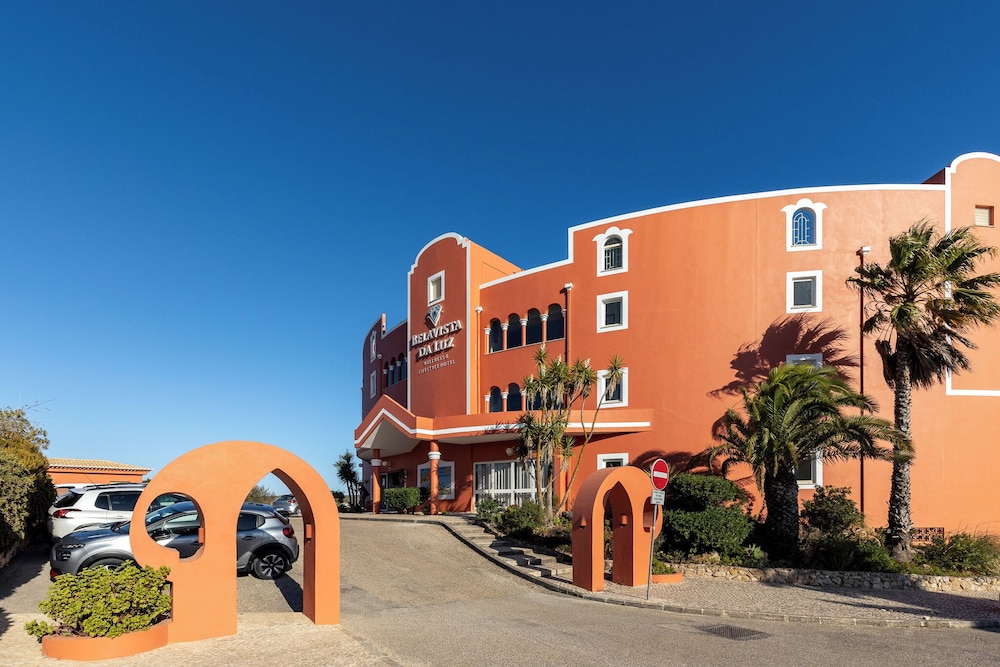 Belavista da Luz – Wellness & Lifestyle Hotel — Hotel building in Luz, Faro