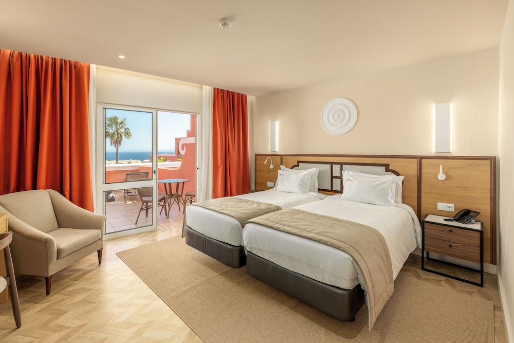 Belavista da Luz – Wellness & Lifestyle Hotel — Hotel rooms in Luz, Faro