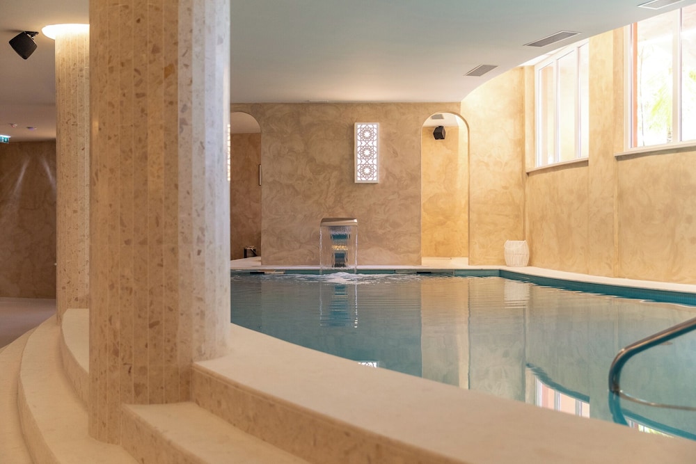Belavista da Luz – Wellness & Lifestyle Hotel — Swimming pool in Luz, Faro