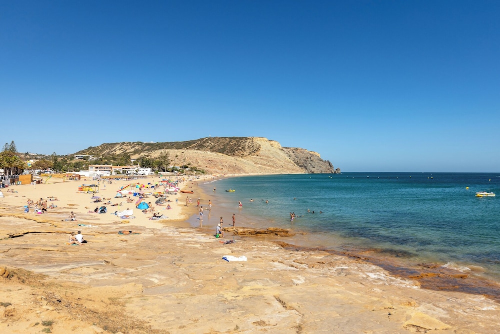 Belavista da Luz – Wellness & Lifestyle Hotel — Beach in Luz, Faro