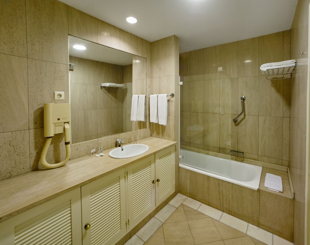 Hotel Cerro da Marina — Rooms in Albufeira, Faro