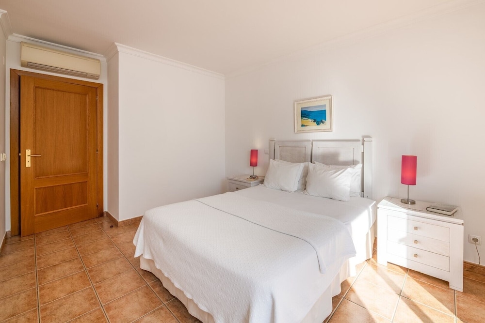 Jardim Da Meia Praia Hotel — Hotel rooms in Lagos, Faro
