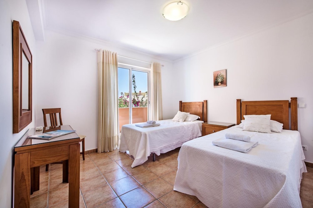 Jardim Da Meia Praia Hotel — Hotel rooms in Lagos, Faro