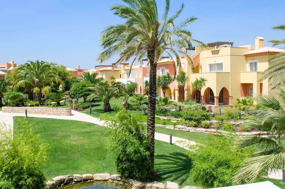 Jardim Da Meia Praia Hotel — Hotel building in Lagos, Faro