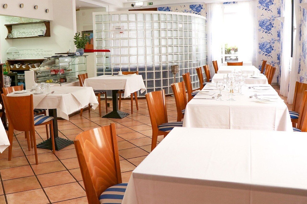 Hotel Amparo — Restaurant & bars in Machico, Madeira