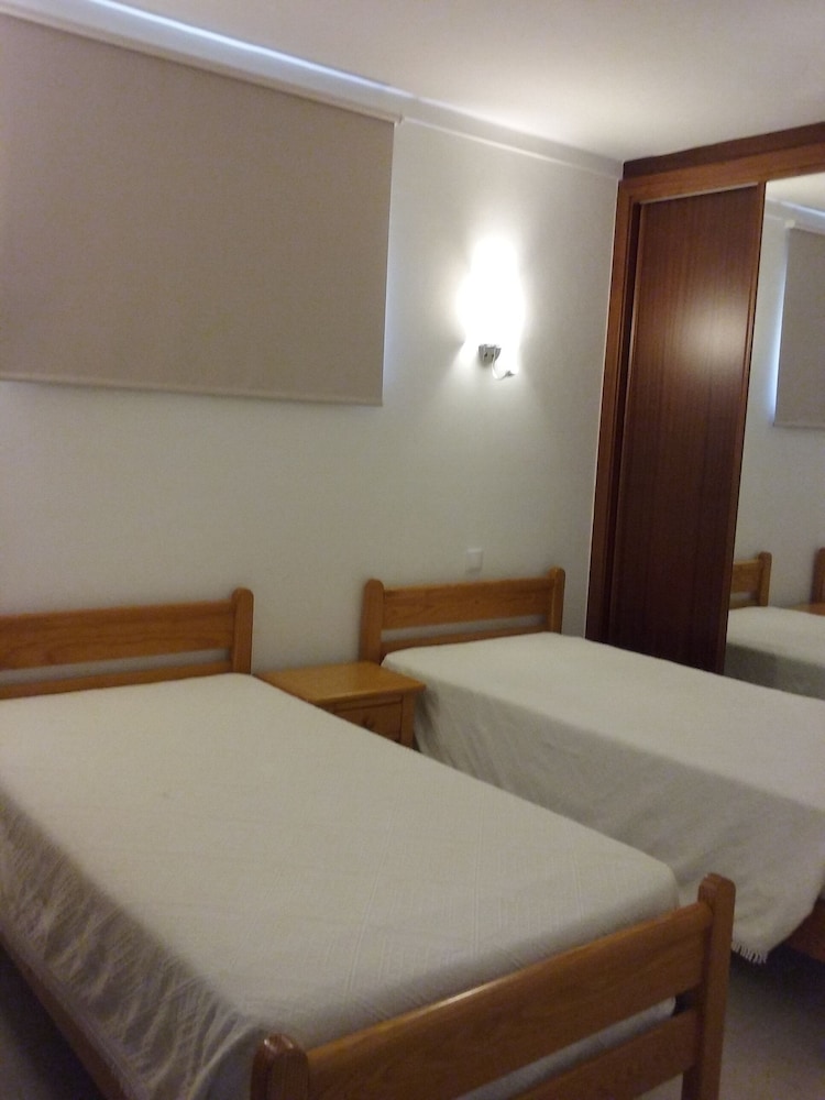 Turiquintas — Hotel rooms in Armação de Pêra, Faro