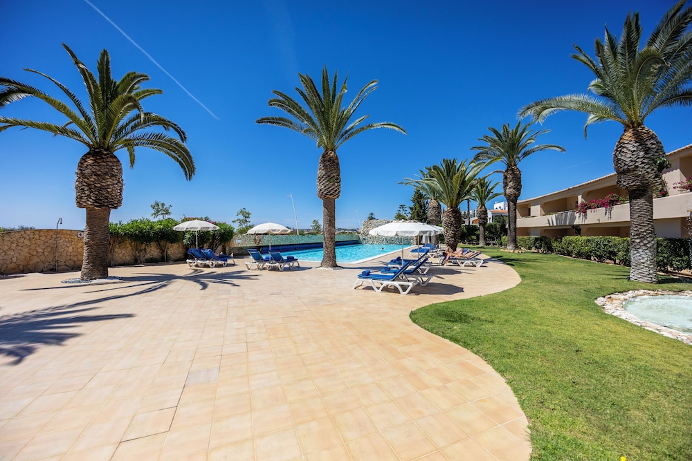 Vila Palmeira — Beach in Lagos, Faro