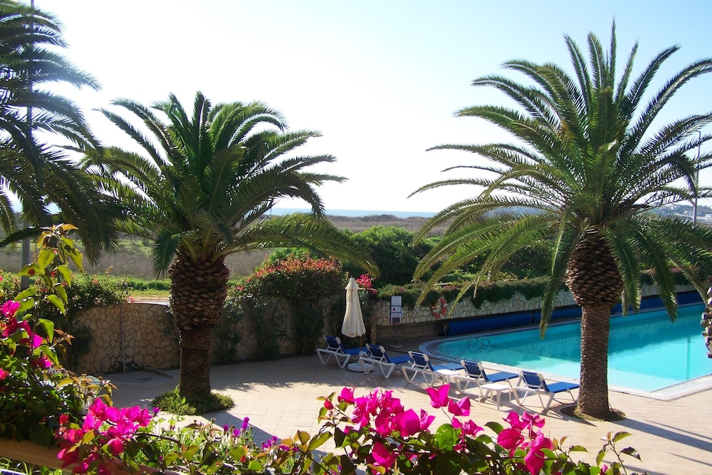 Vila Palmeira — Swimming pool in Lagos, Faro