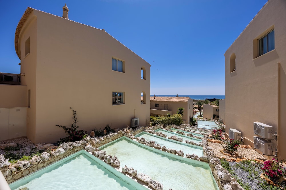 Vila Palmeira — Hotel building in Lagos, Faro